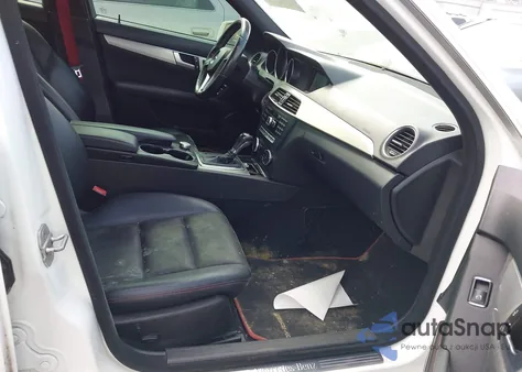 2013 Mercedes-Benz C 250 Luxury/Sport from USA, damaged, VIN WDDGF4HB8DR268179